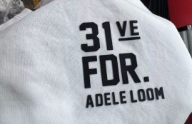 武漢三工刻字膜激光打標(biāo)機(jī)丨賦能服飾個(gè)性定制新浪潮